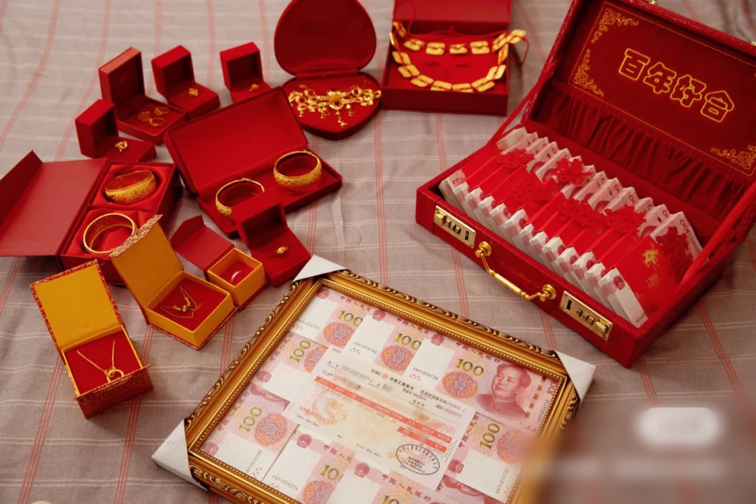 Thu nhập gần 150 triệu/tháng vẫn không đủ tiền cưới vợ, chú rể "cầu cứu" khi nhà gái đòi 3,4 tỷ sính lễ- Ảnh 2.