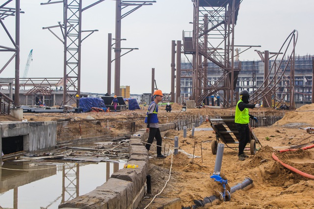 Tiến độ gây sốc tại đại đô thị lớn nhất của Sun Group ở Vũng Tàu: hơn 4.000 nhân sự làm 24/24, công viên nước lớn nhất miền Nam sắp mở, giá nhà phố vượt 200 triệu/m - Ảnh 10.