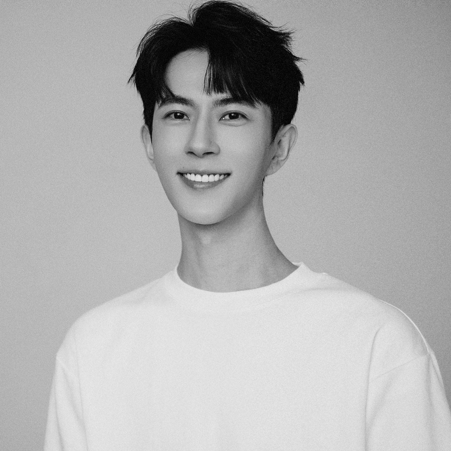 343 ngày tang tóc của showbiz: Hơn chục sao đột tử, hết tự sát, bạo bệnh lại đến tai nạn ngã lầu đầy uẩn khúc- Ảnh 7.