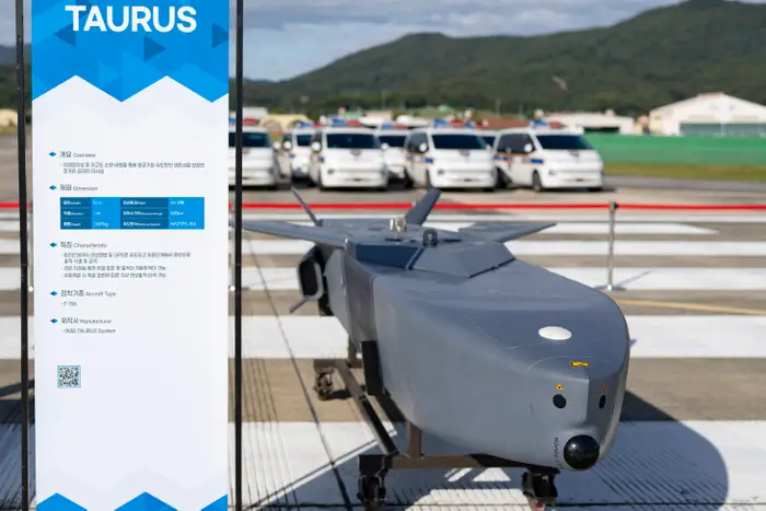 - Ảnh 3. - Ảnh 3.