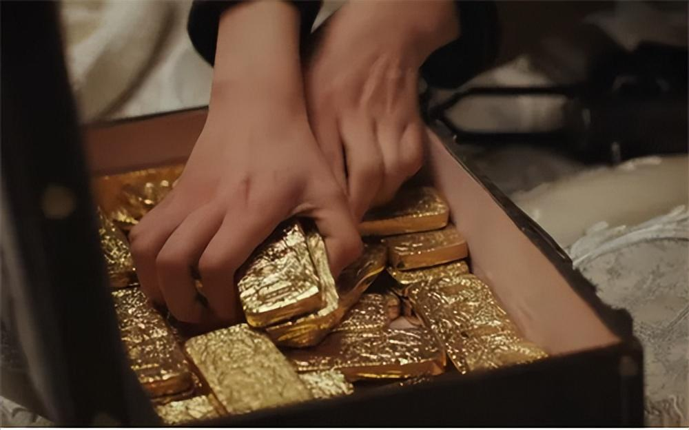 Mất 25kg vàng ký gửi, người đàn ông kiện hãng hàng không nhưng thua kiện tại tòa - Ảnh 1.