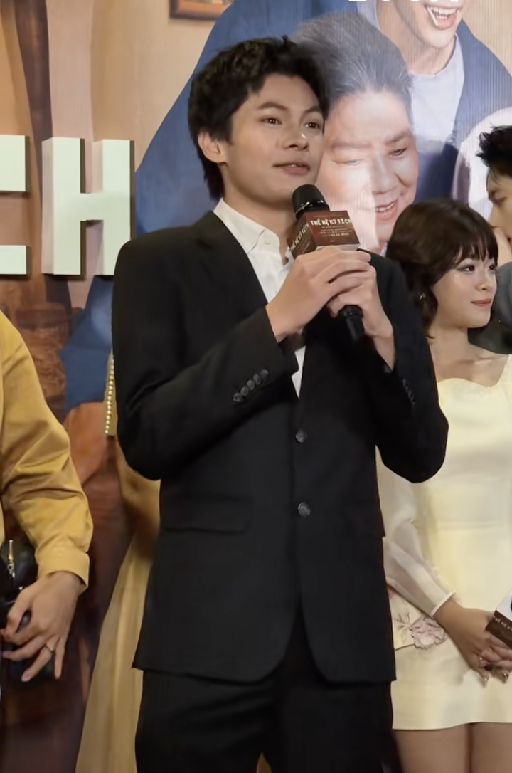 Đây mà là Trần Bờm - con trai NSND Trần Lực sao?- Ảnh 2. Đây mà là Trần Bờm - con trai NSND Trần Lực sao?- Ảnh 2.