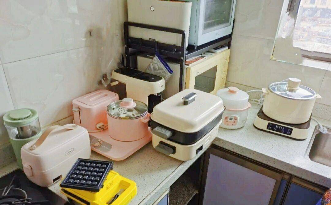 Bước vào tuổi 40 và 5 món đồ nên bỏ để sống nhẹ nhàng hơn - Ảnh 3. Bước vào tuổi 40 và 5 món đồ nên bỏ để sống nhẹ nhàng hơn - Ảnh 3.