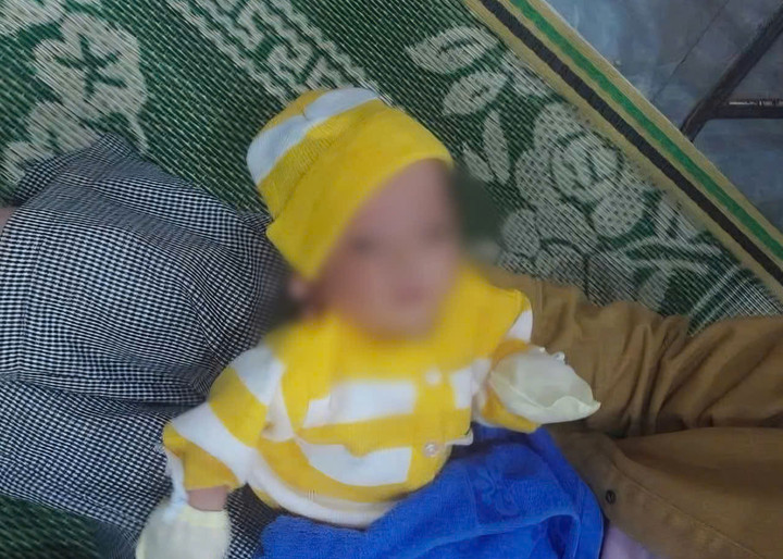 Bé trai sơ sinh bị bỏ rơi nặng 3 , 3 kg được phát hiện ở phường Phong Thái , TP Huế - Ảnh 1.