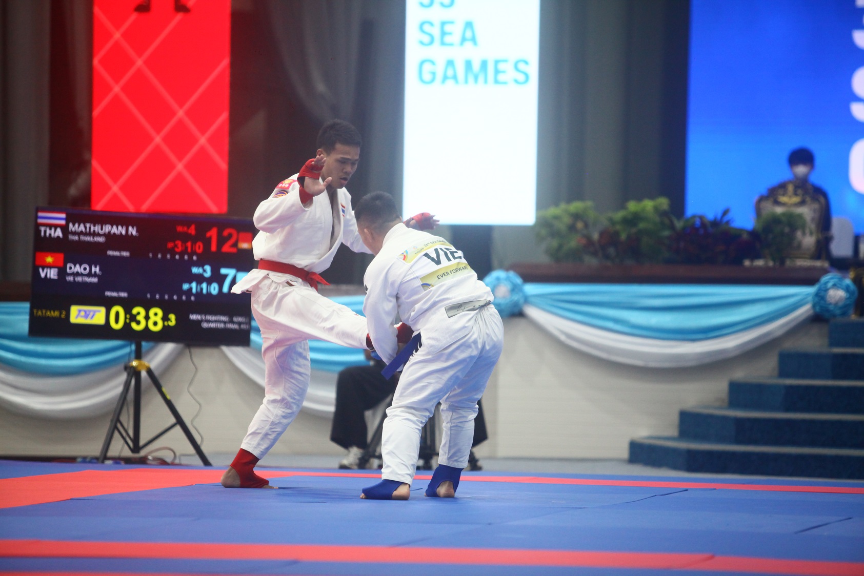 Bị chủ nhà Thái Lan gây bất lợi, nhà vô địch thế giới của Việt Nam thua ngay trận đầu SEA Games - Ảnh 8. Bị chủ nhà Thái Lan gây bất lợi, nhà vô địch thế giới của Việt Nam thua ngay trận đầu SEA Games - Ảnh 8.