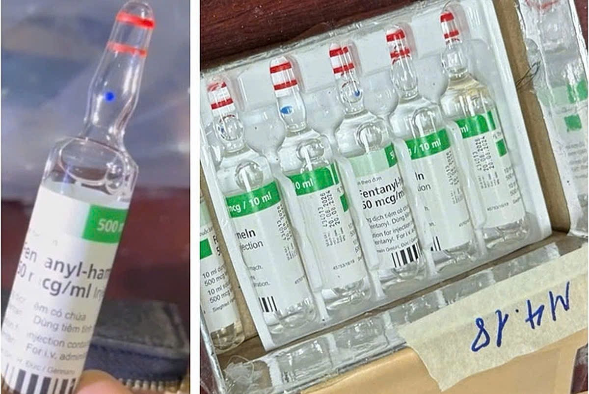 Vụ nổ súng bắn cảnh sát ở Hà Nội: Phát hiện chất ma tuý cực độc khi khám nhà đối tượng cầm đầu - Ảnh 2.