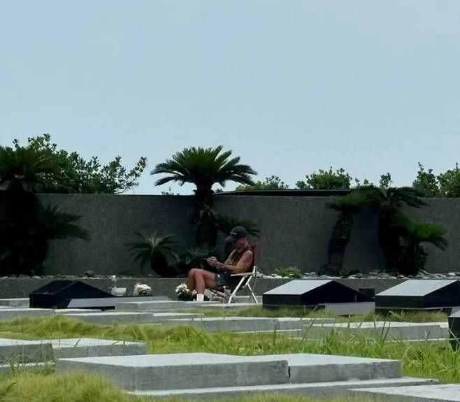 343 ngày tang tóc của showbiz: Hơn chục sao đột tử, hết tự sát, bạo bệnh lại đến tai nạn ngã lầu đầy uẩn khúc- Ảnh 4.