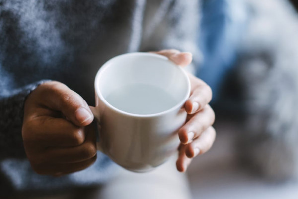 Cặp vợ chồng sống lành mạnh nhưng cùng nhận tin mắc ung thư, bác sĩ thở dài: “Sao uống loại nước này nhiều vậy?”- Ảnh 2. Cặp vợ chồng sống lành mạnh nhưng cùng nhận tin mắc ung thư, bác sĩ thở dài: “Sao uống loại nước này nhiều vậy?”- Ảnh 2.