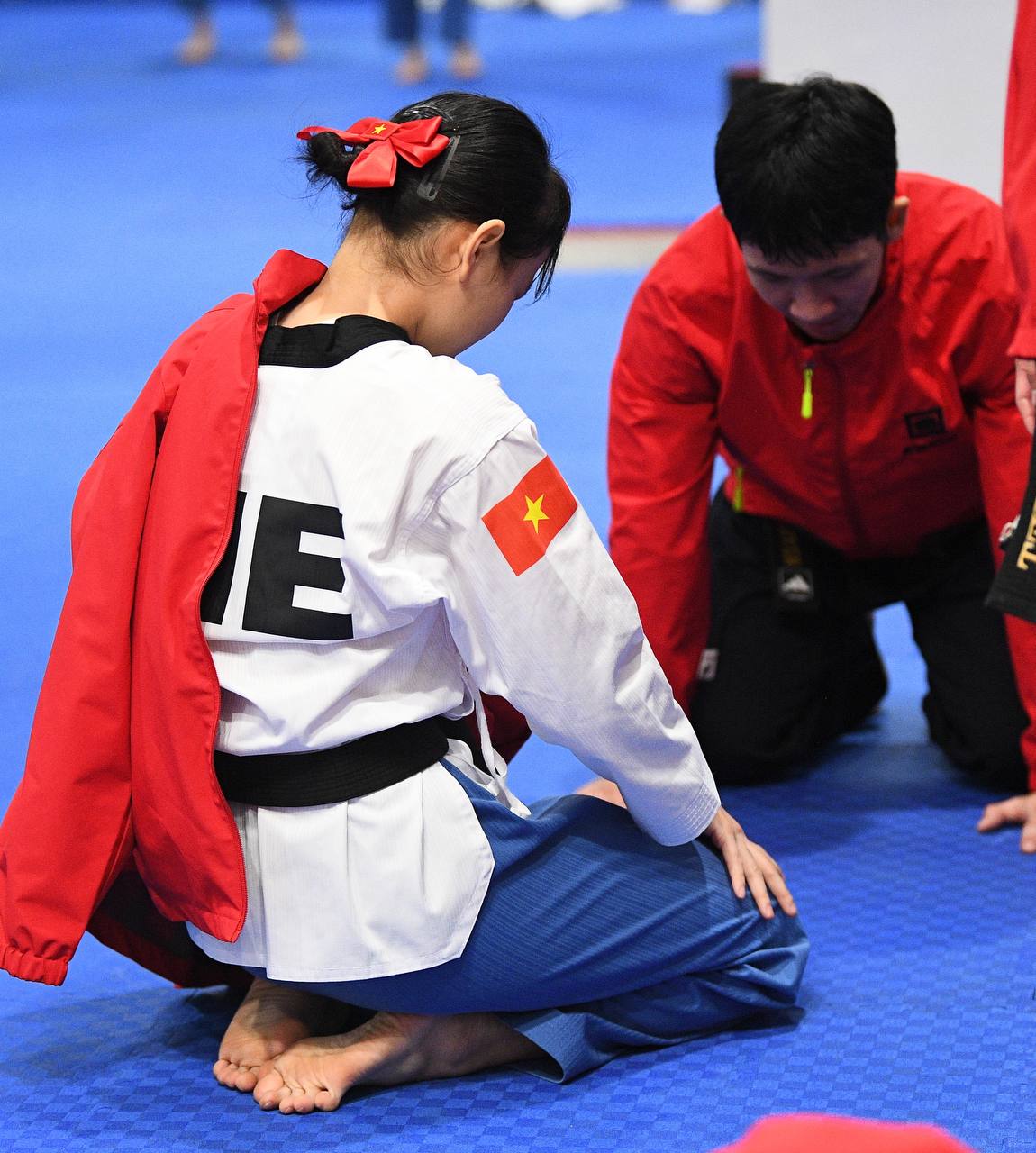 Trai tài gái giỏi Taekwondo Việt Nam ôm nhau bật khóc, vỡ oà cảm xúc khi thắng Thái Lan ở bán kết SEA Games 33- Ảnh 13.
