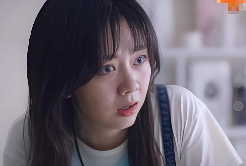 Mỗi lần nhận được cuộc gọi của bố chồng là tim tôi như muốn nhảy ra khỏi lồng ngực- Ảnh 1.