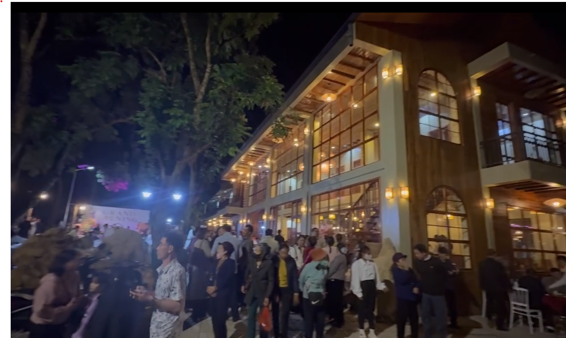 Cận cảnh cơ ngơi của “tổng tài Viễn” ở Phú Thọ- Ảnh 2.