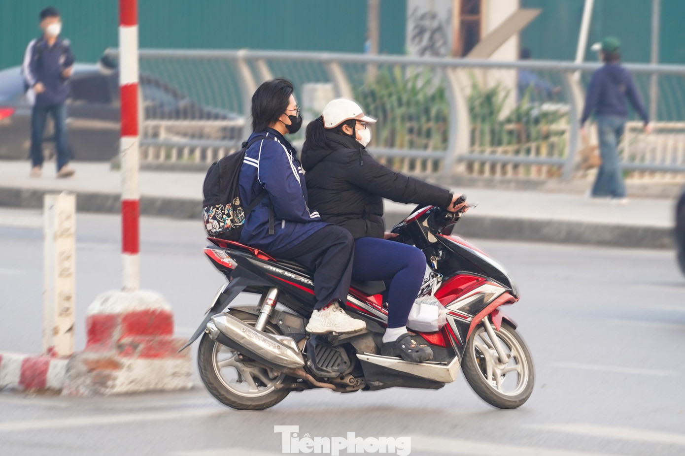 Giao thông Hà Nội cải thiện trong ngày đầu vận hành camera AI Hà Nội - Ảnh 13.