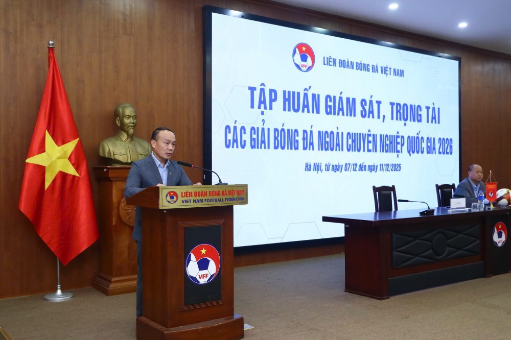 Khai mạc tập huấn giám sát, trọng tài các giải ngoài chuyên nghiệp quốc gia năm 2026 - Ảnh 2.
