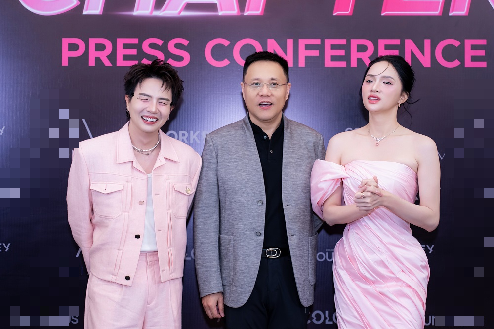 Hương Giang xuất hiện rạng rỡ tại sự kiện, lên tiếng tin đồn tiếp tục thi hoa hậu, tranh giải 1 triệu đô- Ảnh 1.