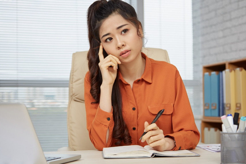 Đập tiền trang trí Giáng sinh, con dâu bị cả nhà chồng phản đối nhưng vẫn quyết làm để bảo vệ một chuyện- Ảnh 1.