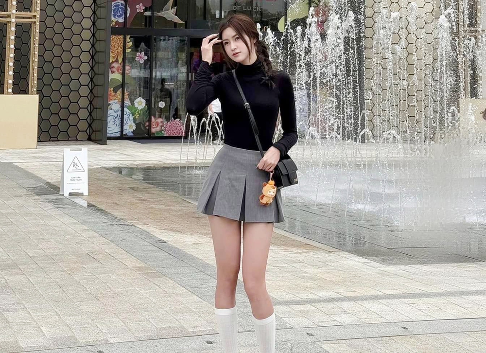 Ngắm đôi chân dài 1m15 của mỹ nhân đấu kiếm Việt, "bản sao Hoa hậu Đỗ Hà" ở SEA Games 33 - Ảnh 11. Ngắm đôi chân dài 1m15 của mỹ nhân đấu kiếm Việt, "bản sao Hoa hậu Đỗ Hà" ở SEA Games 33 - Ảnh 11.