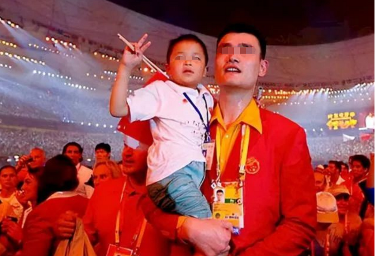 Cậu bé 9 tuổi cứu bạn trong trận động đất lịch sử ở Tứ Xuyên năm 2008: 17 năm sau, cuộc đời rẽ hướng đầy bất ngờ - Ảnh 1. Cậu bé 9 tuổi cứu bạn trong trận động đất lịch sử ở Tứ Xuyên năm 2008: 17 năm sau, cuộc đời rẽ hướng đầy bất ngờ - Ảnh 1.