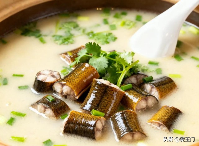 Không phải thịt bò hay thịt lợn, đây là 3 loại thịt tốt nhất cho tim mạch, ăn thường xuyên mạch máu sạch khỏe, nhịp tim ổn định- Ảnh 4.