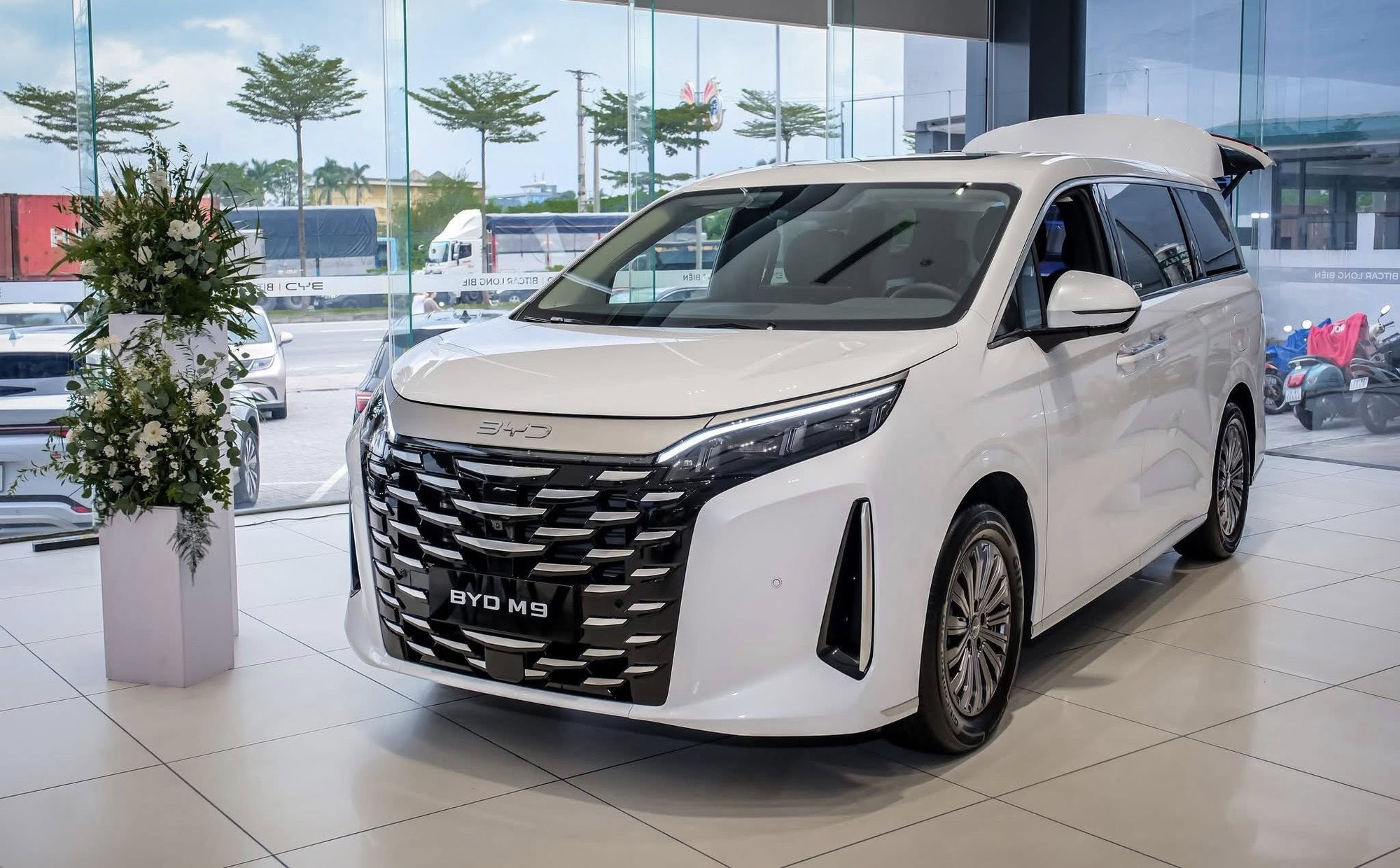 23 xe hybrid ra mắt Việt Nam 2025: Riêng 1 mẫu lắp cả MHEV, PHEV, nhiều chiếc đi cả trăm km không cần xăng- Ảnh 3.