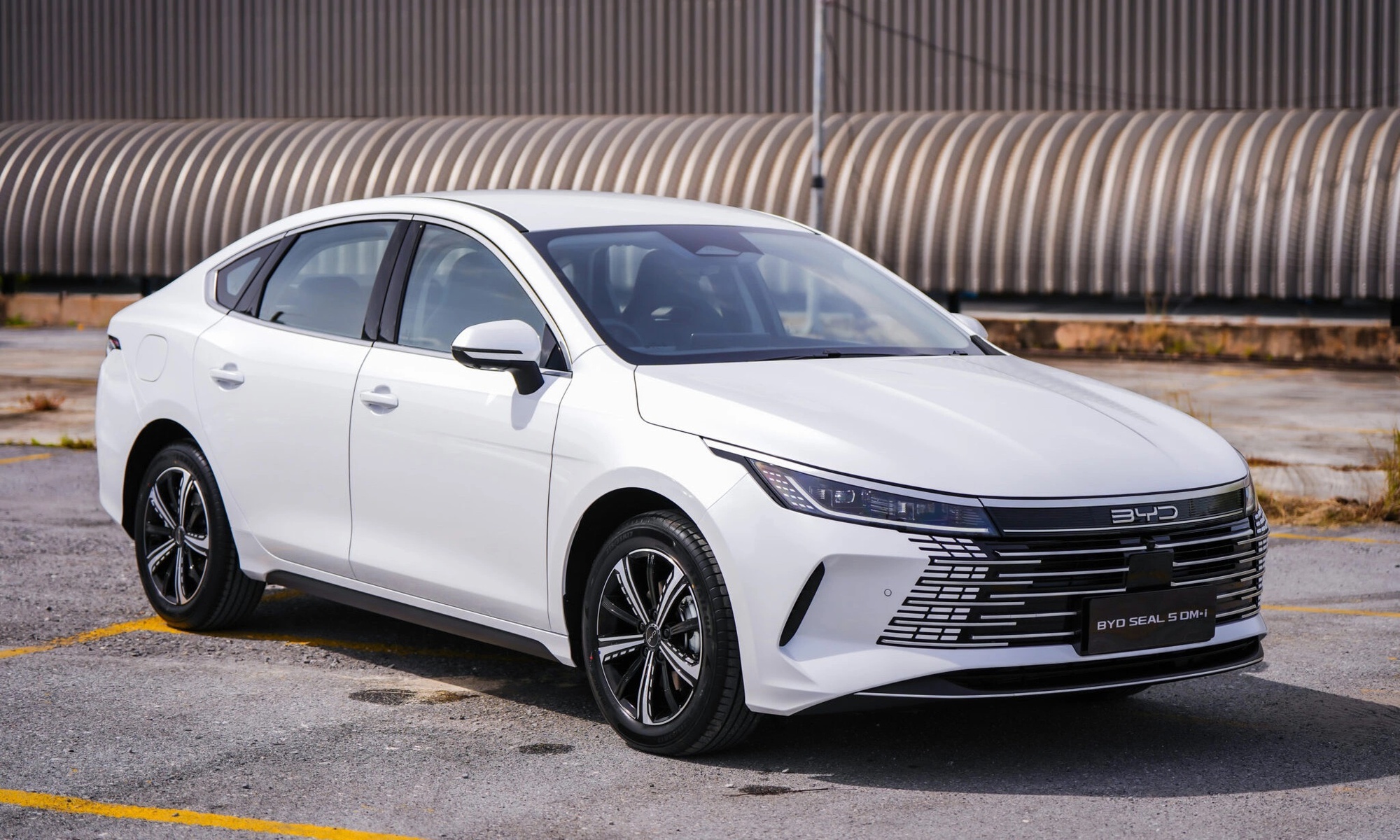 23 xe hybrid ra mắt Việt Nam 2025: Riêng 1 mẫu lắp cả MHEV, PHEV, nhiều chiếc đi cả trăm km không cần xăng- Ảnh 2.