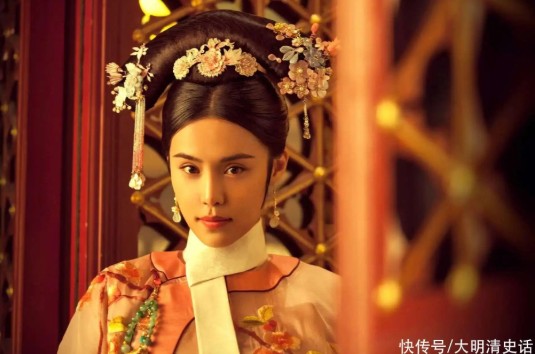 Mỹ nhân được Càn Long ưu ái hơn Lệnh Phi, thăng quan cho cả gia tộc nhưng đột ngột biến mất khỏi hậu cung - Ảnh 2.