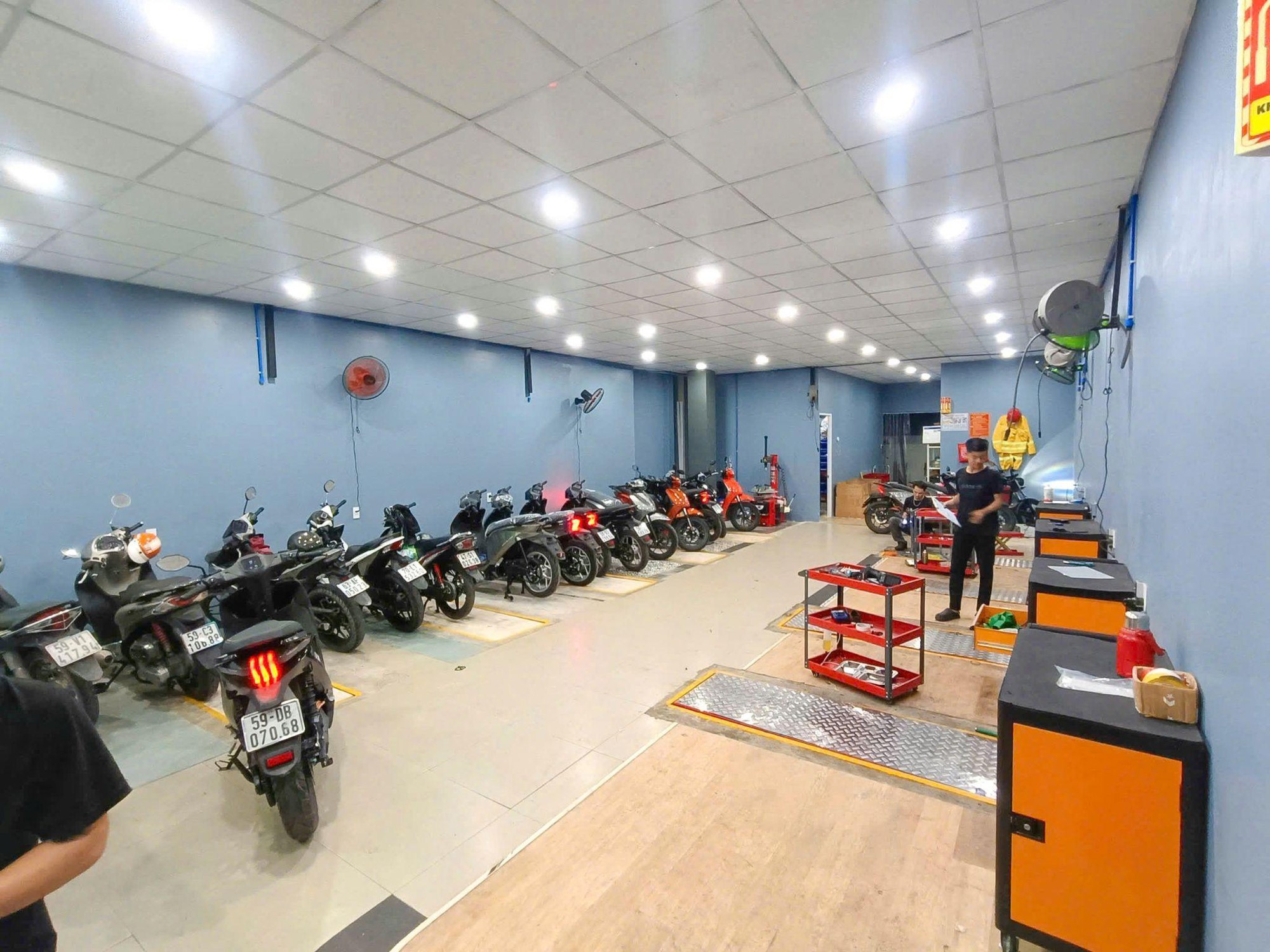 Bảo dưỡng không chờ đợi: Thêm lý do chuyển sang xe máy điện - Ảnh 2. Bảo dưỡng không chờ đợi: Thêm lý do chuyển sang xe máy điện - Ảnh 2.