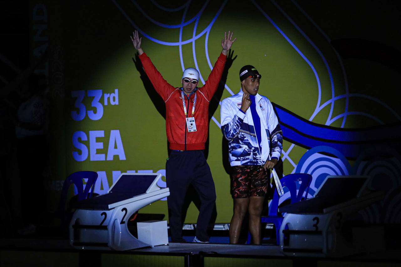 "R&aacute;i c&aacute; s&ocirc;ng Gianh" Huy Ho&agrave;ng lần thứ 5 gi&agrave;nh HCV bơi 1500m SEA Games, visual k&igrave;nh ngư HCB b&ecirc;n cạnh cũng hot kh&ocirc;ng k&eacute;m- Ảnh 10.