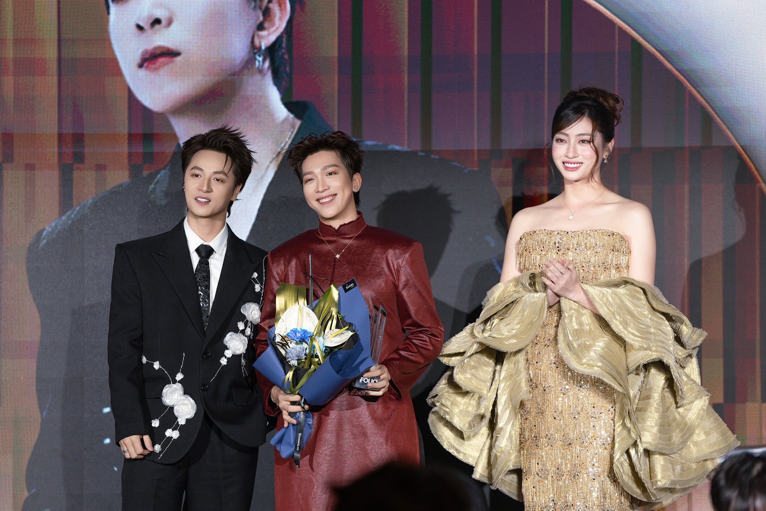 Tăng Phúc ra MV mới sau khi ẵm giải thưởng đầu tiên trong sự nghiệp- Ảnh 4.