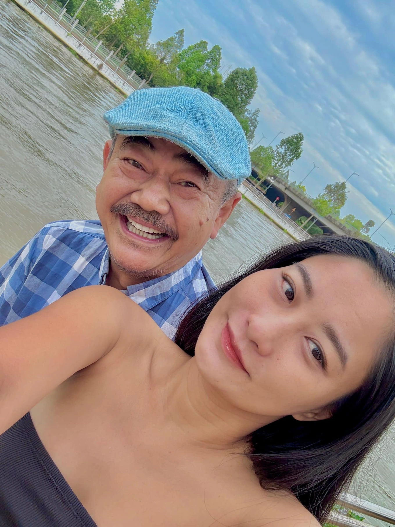 Cuộc sống vợ chồng son của nam NSND kết hôn ở tuổi U70, vợ kém 3 con giáp - Ảnh 3. Cuộc sống vợ chồng son của nam NSND kết hôn ở tuổi U70, vợ kém 3 con giáp - Ảnh 3.