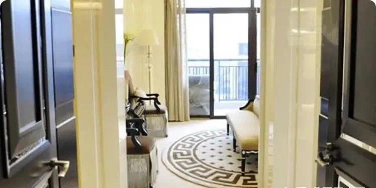 3 lỗi phong thủy cửa ra v&agrave;o khiến t&agrave;i lộc thất tho&aacute;t - Ảnh 1.