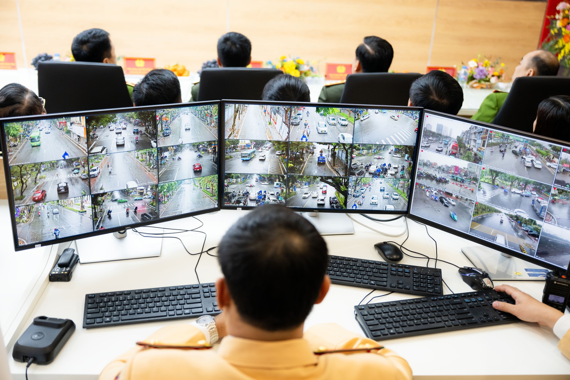 - Ảnh 4. - Ảnh 4.