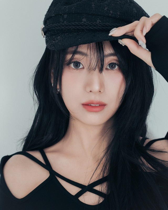 Chị gái bị tố thâm độc, đẩy Jisoo (BLACKPINK) ngã tới mức suýt chấn động não- Ảnh 3. Chị gái bị tố thâm độc, đẩy Jisoo (BLACKPINK) ngã tới mức suýt chấn động não- Ảnh 3.