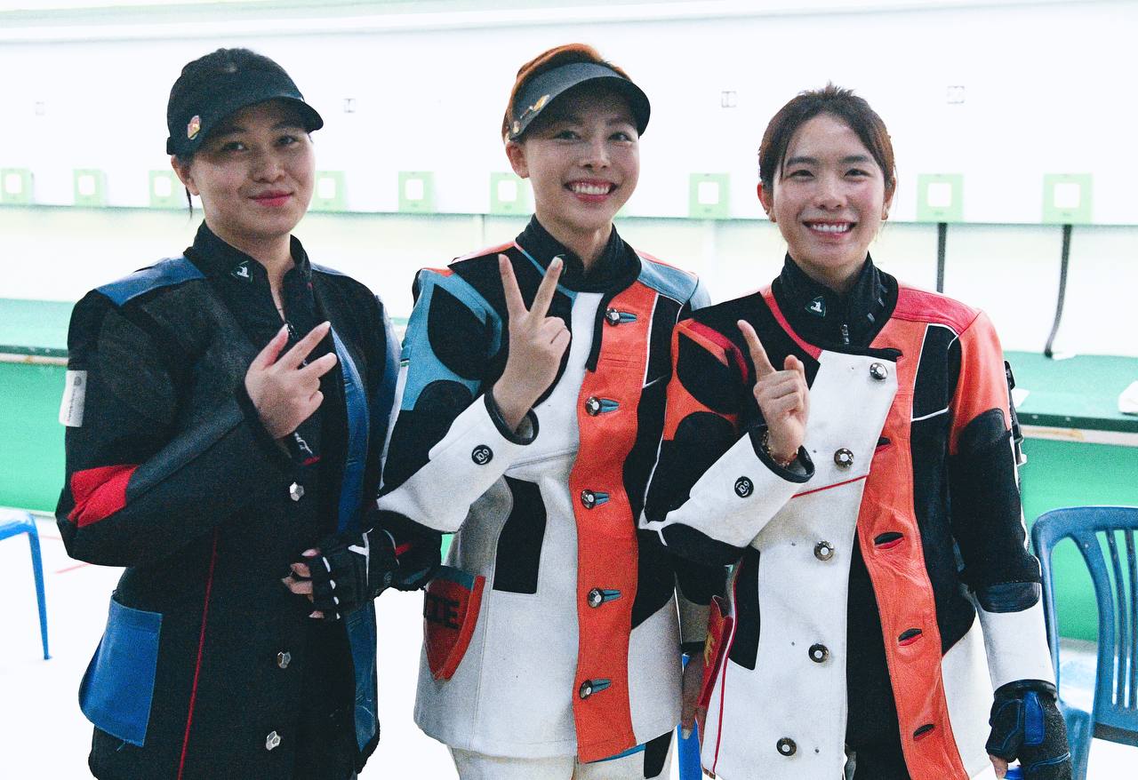3 mỹ nhân xinh phát sáng ở trường bắn SEA Games, một chi tiết nhìn thôi cũng thấy rưng rưng tự hào Việt Nam- Ảnh 1. 3 mỹ nhân xinh phát sáng ở trường bắn SEA Games, một chi tiết nhìn thôi cũng thấy rưng rưng tự hào Việt Nam- Ảnh 1.