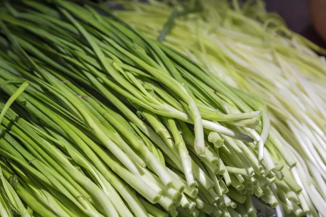 10 loại rau dễ ngậm thuốc trừ sâu nhất chợ, chọn mua nhớ chú ý 4 điểm này- Ảnh 2.