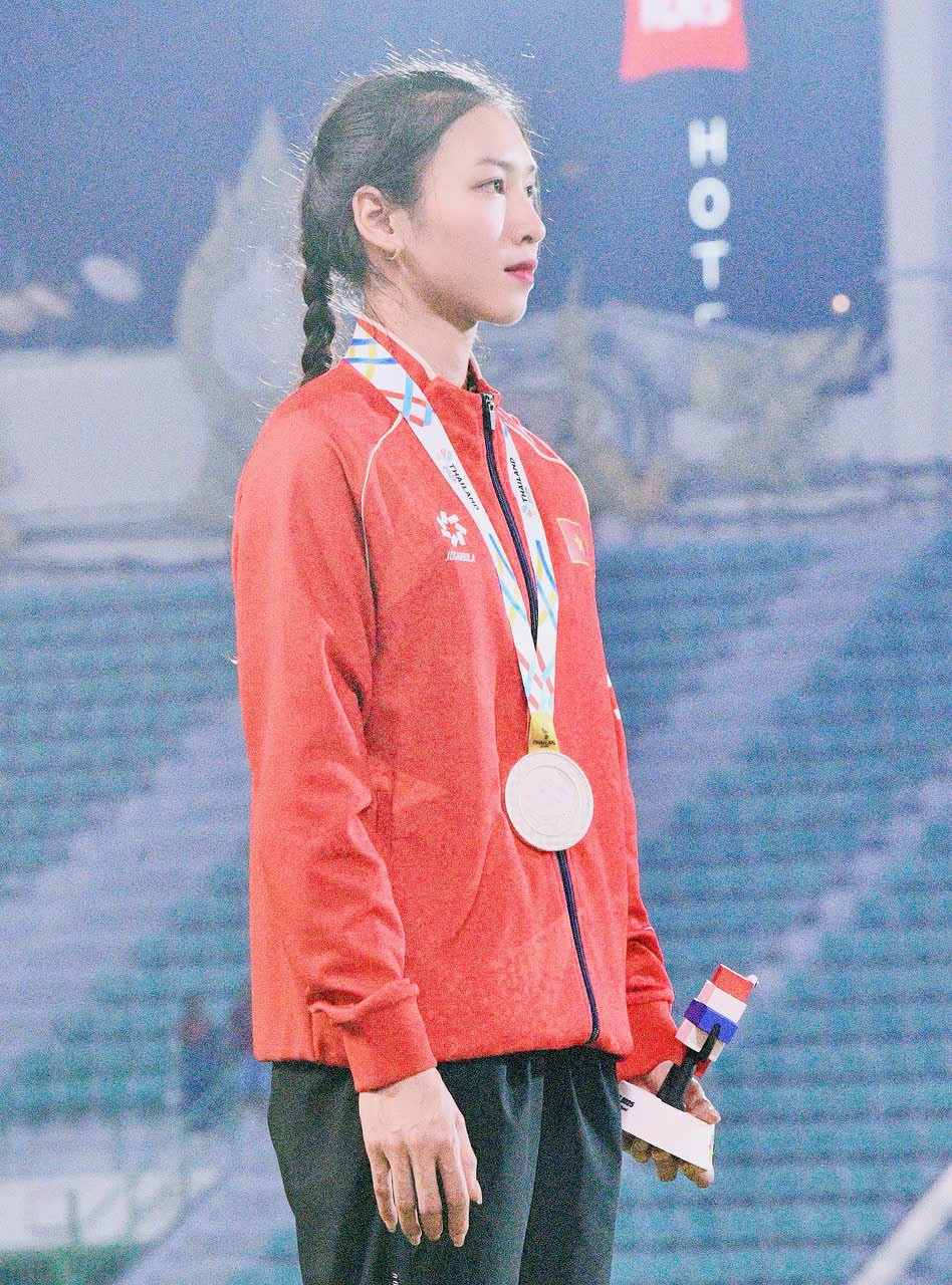 Phỏng vấn "nữ thần" Việt Nam 2k5 lần đầu dự SEA Games đã phá kỉ lục tồn tại suốt 15 năm, còn cực xinh đẹp - Ảnh 5. Phỏng vấn "nữ thần" Việt Nam 2k5 lần đầu dự SEA Games đã phá kỉ lục tồn tại suốt 15 năm, còn cực xinh đẹp - Ảnh 5.