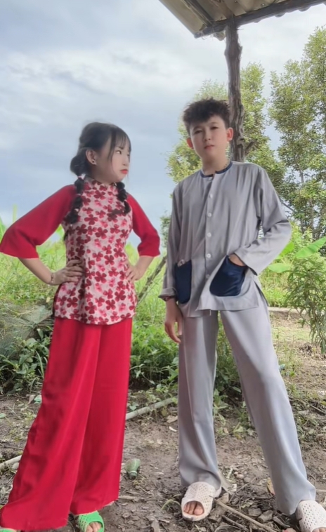 Cô gái Nghệ An cao 1m30 yêu chàng trai 1m40: Cuộc sống của Cô gái Nghệ An cao 1m30 yêu chàng trai 1m40: Cuộc sống của