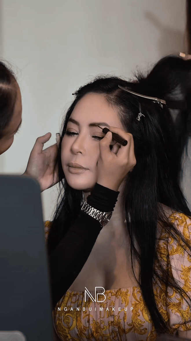 Cam thường zoom cận của phu nhân tỷ phú Thuỷ Tiên: Gọi mẹ vợ trẻ đẹp nhất Việt Nam quá xứng đáng!- Ảnh 1.