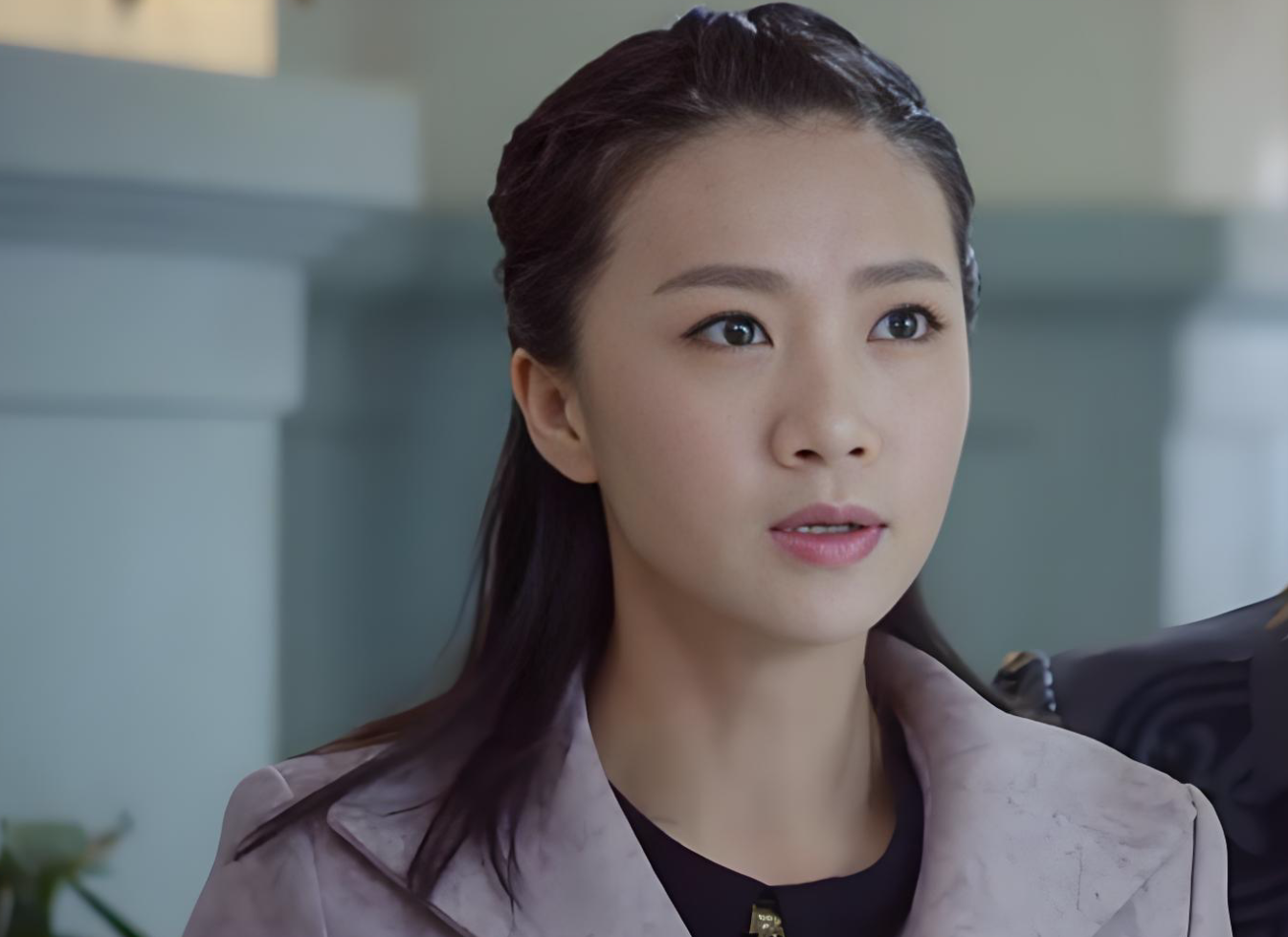 Trước giờ bố chồng vẫn tự giữ tiền tiêu riêng, 3 tháng nay đột nhiên ông đưa tôi mỗi tháng 10 triệu, khi biết lý do mà tôi ngã ngửa- Ảnh 1.