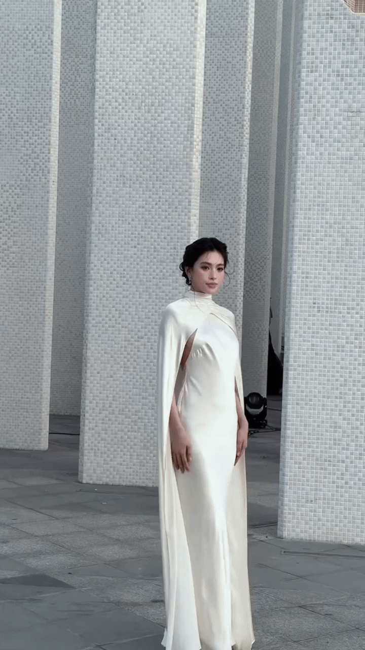 Đẹp đôi nhất lúc này: Mỹ nhân nghìn năm có một và tổng tài Quốc Trường xuất sắc hơn cổ tích- Ảnh 5. Đẹp đôi nhất lúc này: Mỹ nhân nghìn năm có một và tổng tài Quốc Trường xuất sắc hơn cổ tích- Ảnh 5.