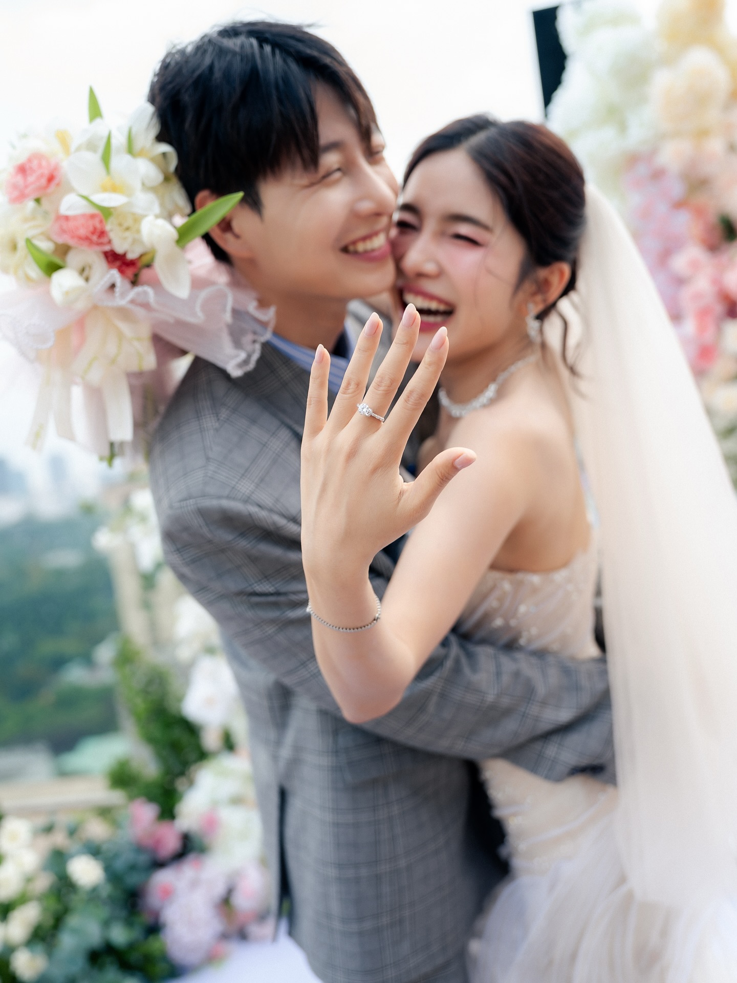 Nam TikToker mới cưới tiết lộ "tật lạ" khi ngủ, trưa hay tối đều muốn vợ làm điều này - Ảnh 3. Nam TikToker mới cưới tiết lộ "tật lạ" khi ngủ, trưa hay tối đều muốn vợ làm điều này - Ảnh 3.