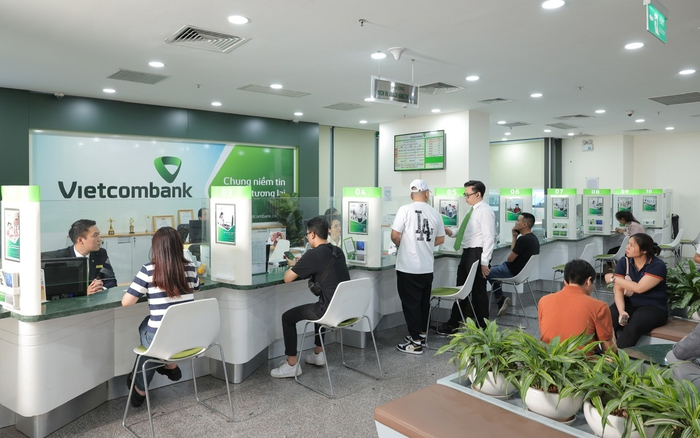 Vietcombank: Dừng giao dịch chuyển tiền, rút tiền của nhóm khách hàng sau trên tất cả các kênh - Ảnh 1.