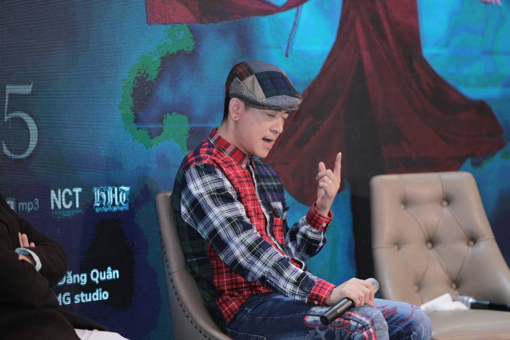 Tuấn Hưng sau biến cố: “Ngày nào tôi cũng làm thơ, viết văn, viết nhiều lắm, viết liên tục” - Ảnh 2. Tuấn Hưng sau biến cố: “Ngày nào tôi cũng làm thơ, viết văn, viết nhiều lắm, viết liên tục” - Ảnh 2.