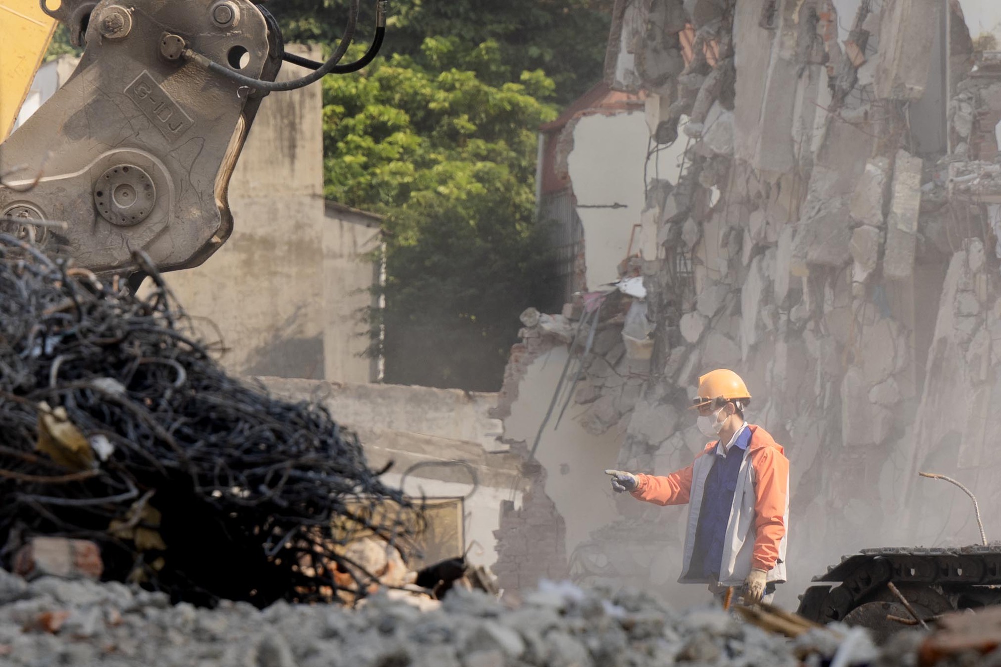 Toàn cảnh hiện trạng đường Đê La Thành sau khi được giải toả để xây đường vành đai 1- Ảnh 5. Toàn cảnh hiện trạng đường Đê La Thành sau khi được giải toả để xây đường vành đai 1- Ảnh 5.
