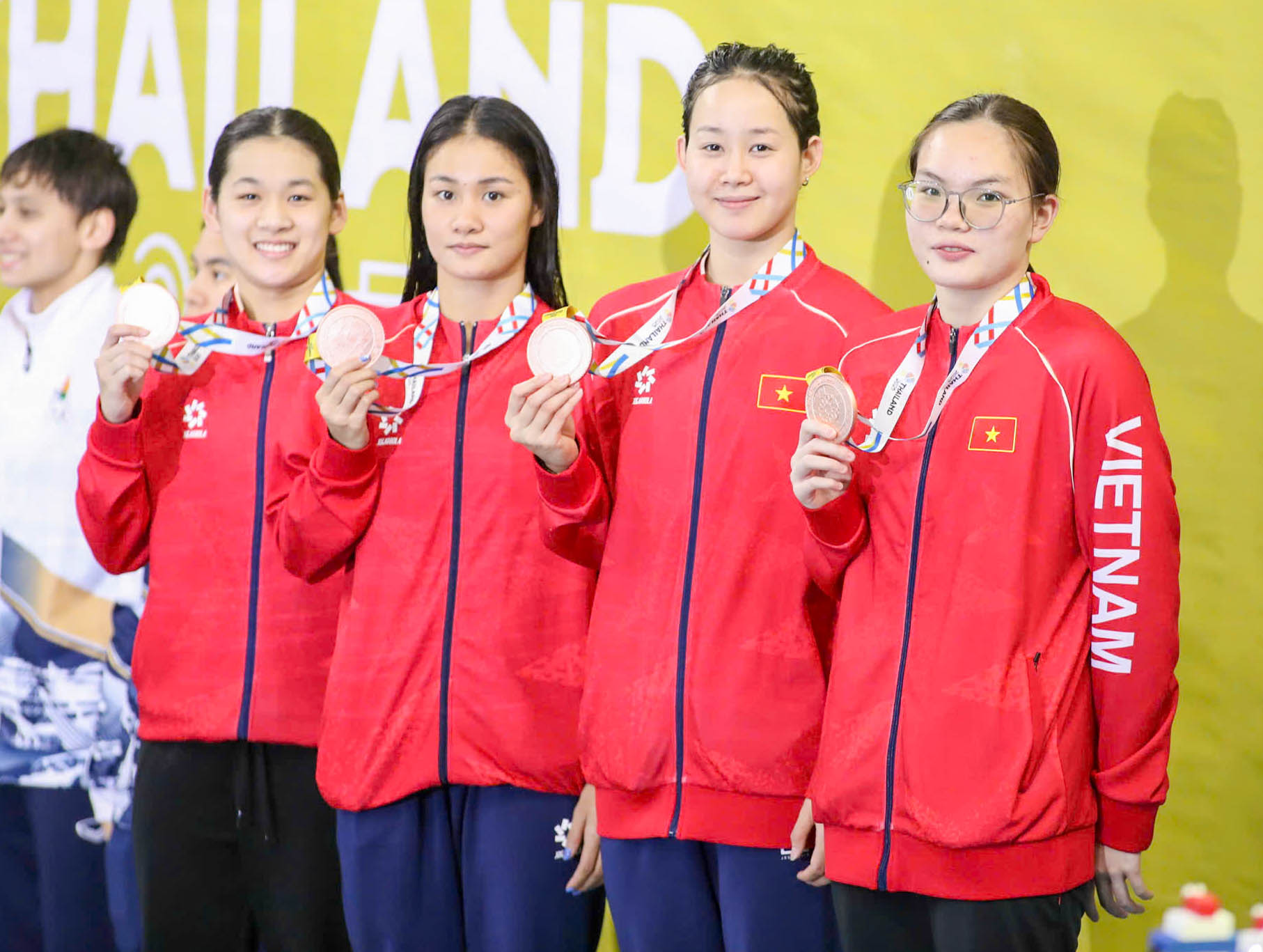 4 "tiểu tiên cá" tạo kỳ tích tại SEA Games 33: Thân hình nhỏ con nhưng sức mạnh phi thường! - Ảnh 7. 4 "tiểu tiên cá" tạo kỳ tích tại SEA Games 33: Thân hình nhỏ con nhưng sức mạnh phi thường! - Ảnh 7.