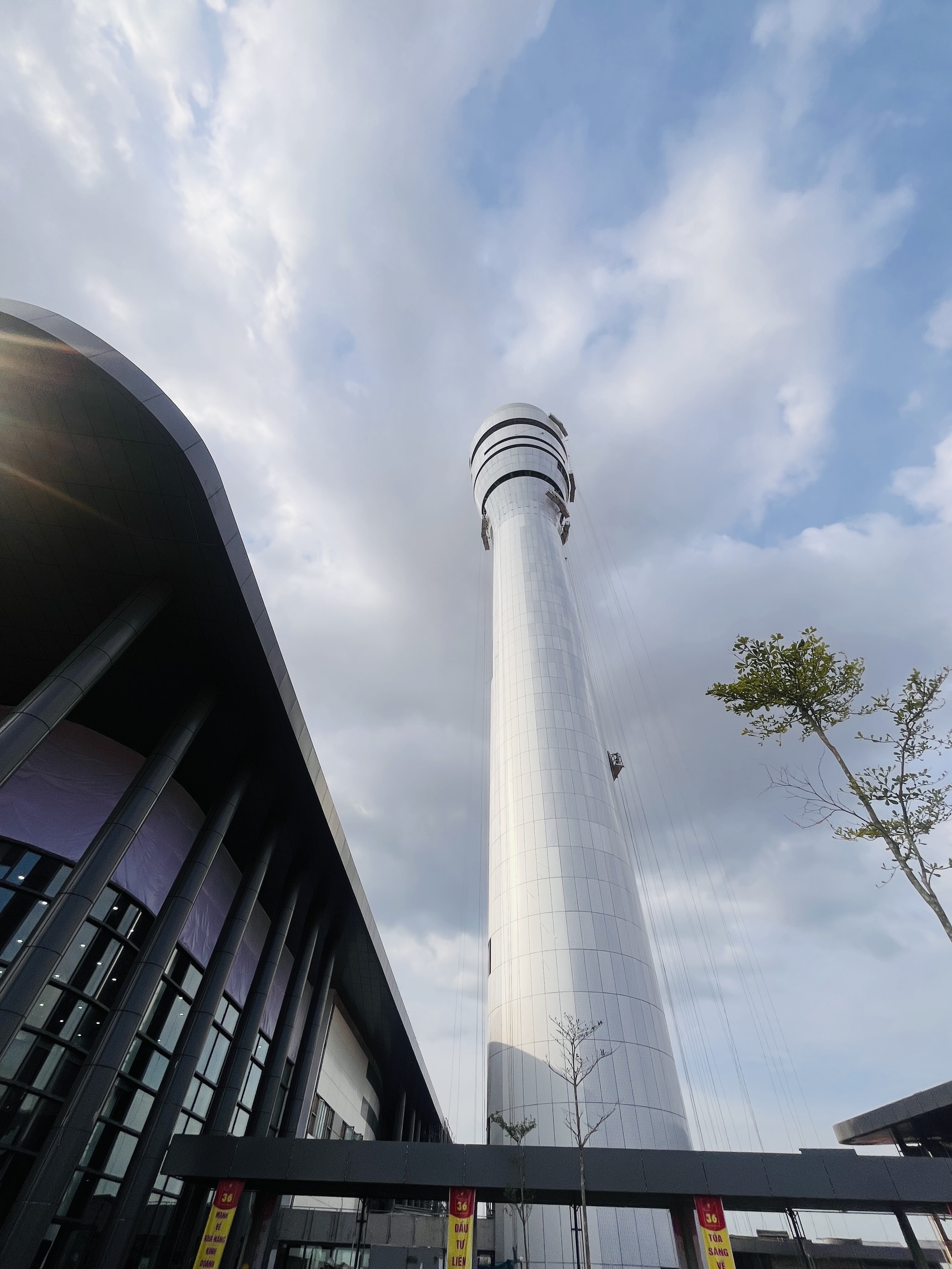 Thời khắc lịch sử: Siêu máy bay hạ cánh thành công, chính thức 'xông đất' sân bay 16 tỷ USD của Việt Nam - Ảnh 4.