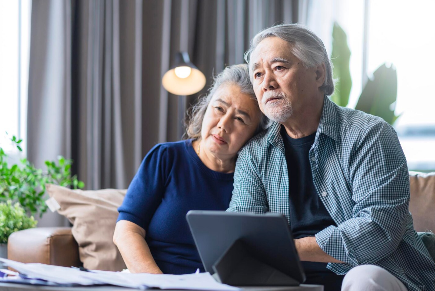 Về hưu với mức lương 13 triệu mỗi th&aacute;ng, vợ chồng t&ocirc;i cứ tưởng thế l&agrave; đủ cho tới khi c&aacute;c con li&ecirc;n tiếp gửi ch&aacute;u về- Ảnh 1.