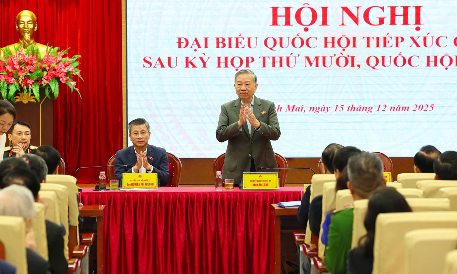 Tổng B&iacute; thư T&ocirc; L&acirc;m tiếp x&uacute;c cử tri H&agrave; Nội sau Kỳ họp thứ 10 Quốc hội kh&oacute;a XV - Ảnh 2.