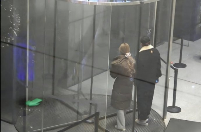 - Ảnh 4. - Ảnh 4.