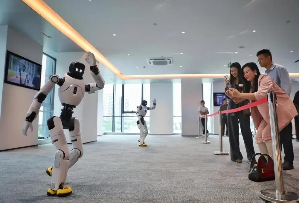 Trung Quốc Xây Dựng Thành Phố Robot Đầu Tiên , Khởi Đầu Cho Tương Lai Công Nghệ Mới - Ảnh 2. Trung Quốc Xây Dựng Thành Phố Robot Đầu Tiên , Khởi Đầu Cho Tương Lai Công Nghệ Mới - Ảnh 2.