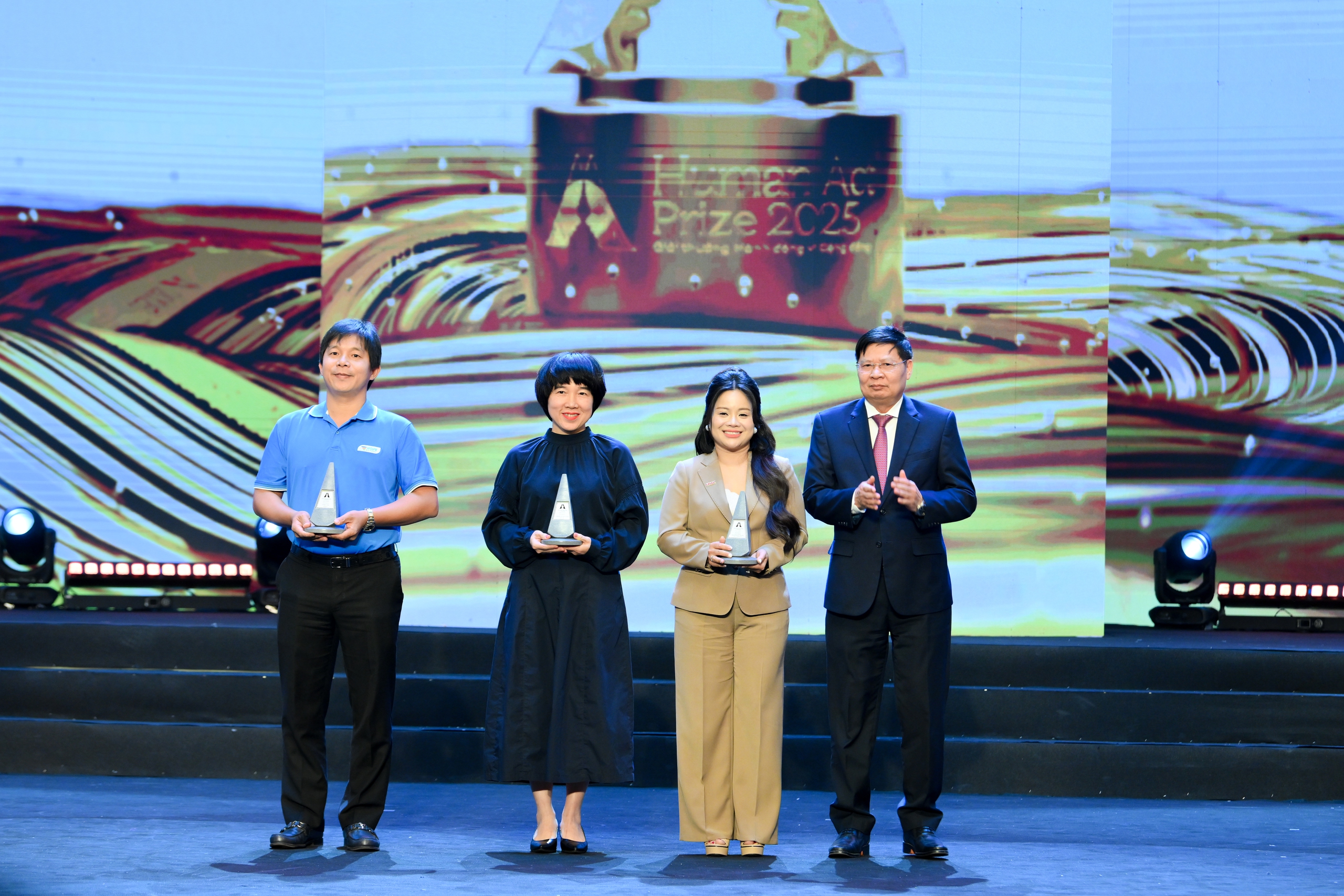 5 dự án được vinh danh tại hạng mục cao quý Giải thưởng năm - Giải thưởng Hành động vì cộng đồng 2025 - Ảnh 11.